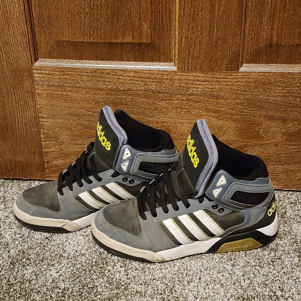 Adidas Men's Gray and Black Sneakers